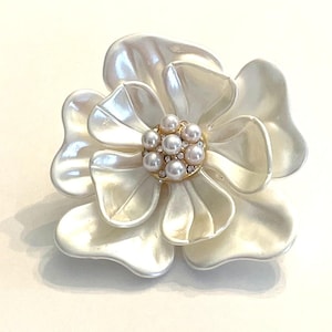 2" Capiz Shell Faux Pearl Magnolia Gardenia Camellia Brooch Pin MOB MOG Wedding Prom Church Boutonniere