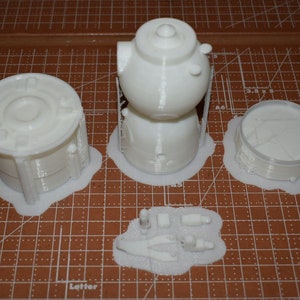 Custom Designed 3D 1/48 Russian Soyuz TM manned Spacecraft 10 pc model kit.