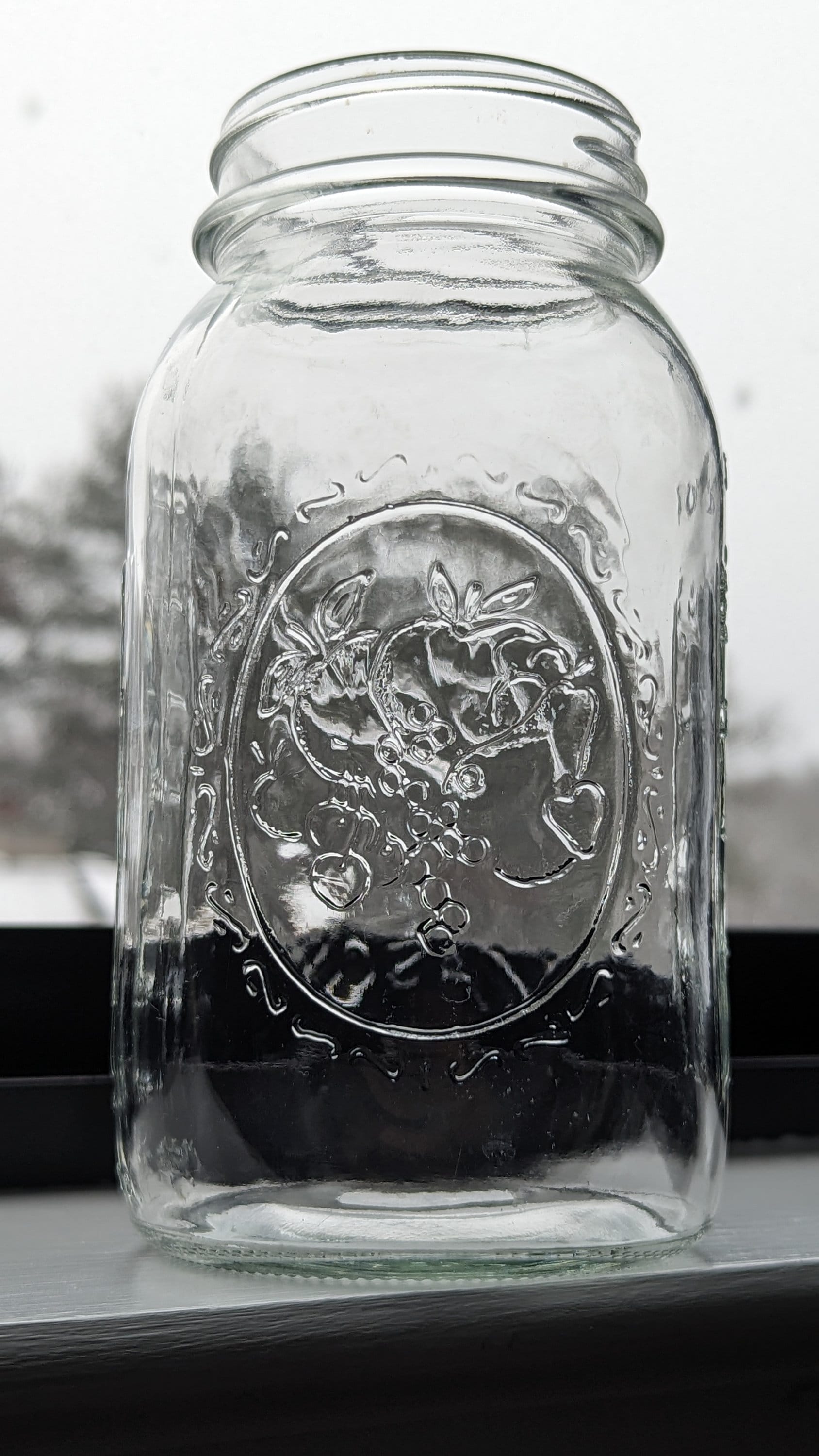 Ball メイソンジャー ヴィンテージ ② Ball Mason Jar Vintage 1975 With Fruit Embossed in Great Condition
