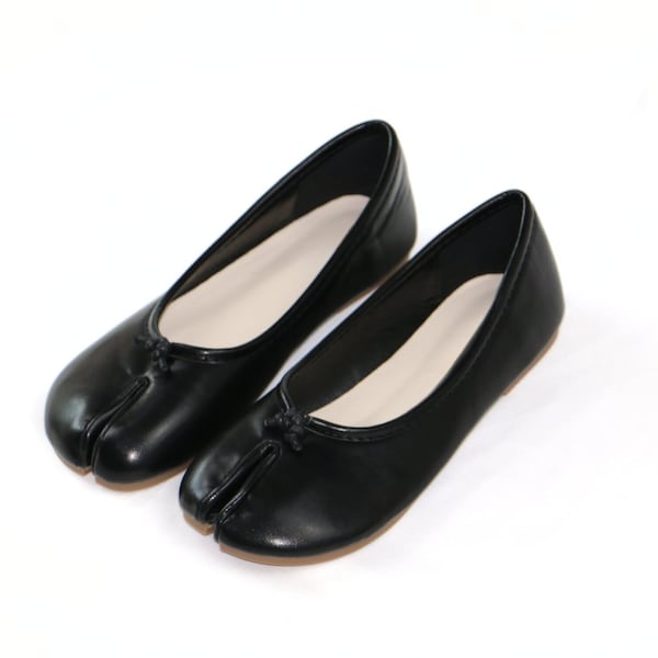 Classic Black Leather Tabi Mary Jane Flats - Chic Split-Toe Ballet Shoes, Comfortable Slip-on Design, Versatile Footwear