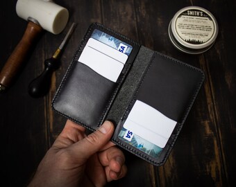 Minimalist bifold leather wallet in black