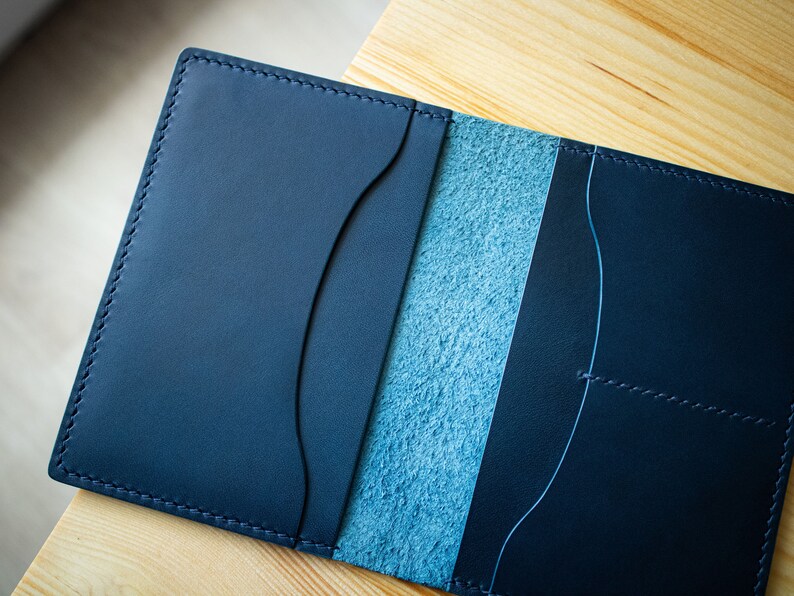 Cartera de cuero para pasaporte, funda para pasaporte de hombre, estuche para pasaporte de viaje, regalo de cumpleaños imagen 4