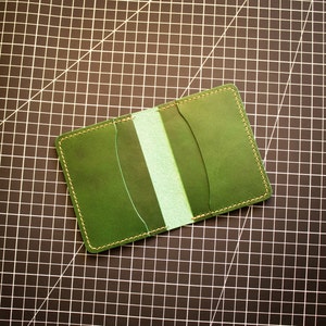 Porta carte sottile in pelle, porta carte in rilievo, portafoglio per carte, regalo per lui
