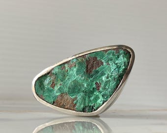 Rough malachite silver ring, chatoyant raw malachite silver ring