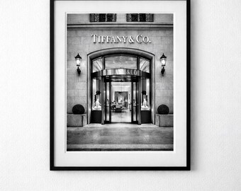 Arte mural de escaparate de joyería de lujo con un elegante arco de estilo parisino en blanco y negro