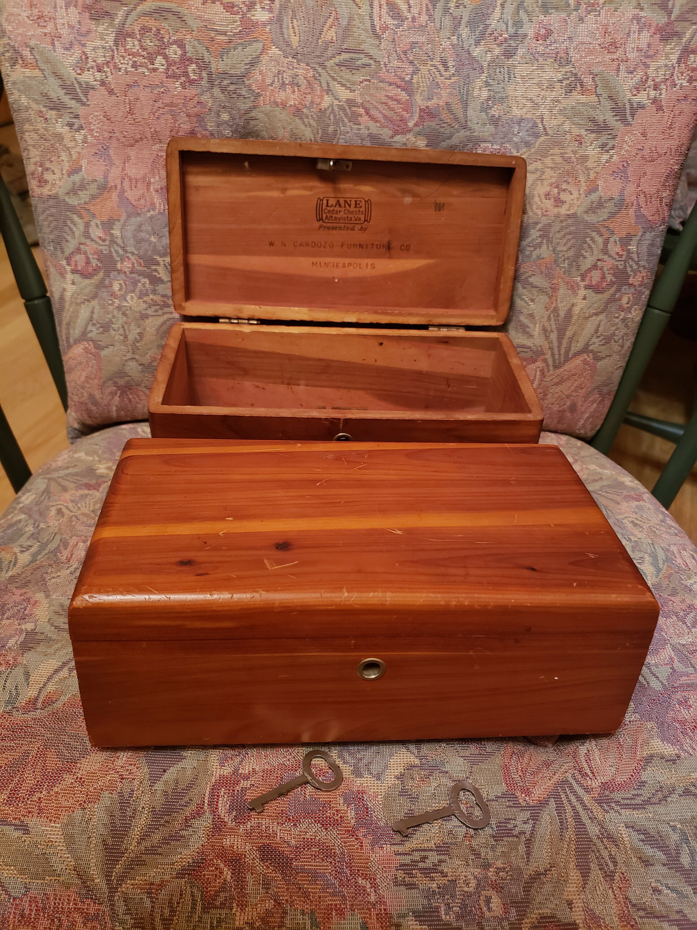 1949 lane 2024 cedar chest
