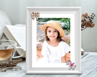 Wood customizabl photo frame, personalized frame crafted for your precious granddaughter, Wooden Picture Frame with Bow Brooch