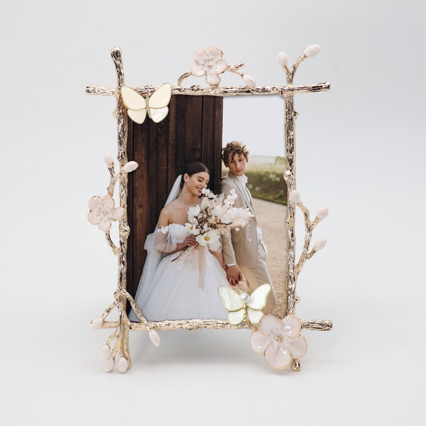 Cadres photo art déco fleur blanche, cadre photo de mariage, cadre photo en métal 5 x 7 pouces avec broche deux papillons