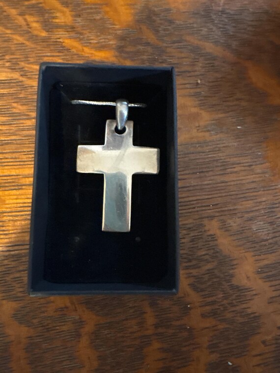 Vintage Cross Sterling Silver Gem