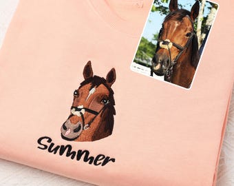 Embroidered Horse Sweatshirt, Horse Lover Gift for Women, Western Cowgirl Crewneck, Cozy Equestrian Embroidery, Rodeo Outfit Pullover