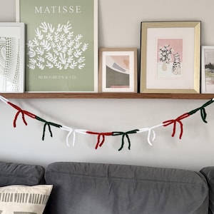 Handmade Crochet Christmas Bow Garland for Mantle- Christmas Garland, Christmas Decorations, Christmas Garland, Bow Garland, Crochet Bows