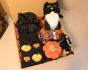 Halloween Gift Box for her with Socks,Halloween Gift Box for Daughter,Halloween Boo Box,Fall Box,Fall Gift Basket for her Pumpkin gift set