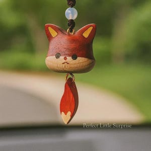 Charm animal en bois fabriqué à la main, esprit de la forêt, porte-clés, décoration en bois naturel, cadeau fantaisiste pour elle, breloque pour voiture, renard, ours, chat, elfe, figurines