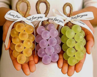 Jabón artesanal de racimo de uvas. Natural, elegante, puro, suave y humectante. Espuma hidratante. Regalo decorativo artesanal. Regalo ecológico de lujo para ella, su madre, su esposa y sus amigas.