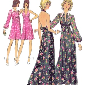 Può includere: Una busta per cartamodello intitolata Paper Ladies Patterns S-5561 Bust 36"/91cm con illustrazioni di due stili di abito. Uno è un abito corto rosa a pois con maniche lunghe o scollo all'americana, l'altro un abito lungo a fiori con maniche.
