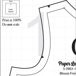 Op de afbeelding: Een naaipatroon voor een blousevoorpand genaamd Paper Ladies Patterns S-3963 met een bustemaat van 86 cm. Het document bevat een schaalvierkant van 4 cm bij 1 inch, met instructies om op 100% te printen en niet te schalen.