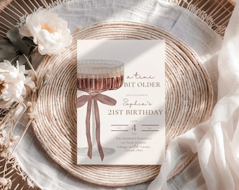 Une invitation de fête d&#39;anniversaire un peu plus ancienne, une invitation d&#39;anniversaire sur le thème de martini, une invitation d&#39;anniversaire pour femme, une invitation d&#39;arc, modèle MODIFIABLE, toile