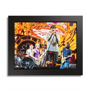 Red Hot Chili Peppers &#39;Live&#39; Framed Picture/Poster - Concert Picture, Flea Bass, Anthony Kiedis, Iconic Fun Image, Fan Gift, Posters, RHCP