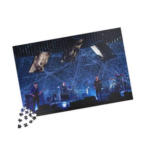Radiohead &#39;Live in London&#39; Jigsaw Puzzle - Concert Image, Live, Puzzle Gam, Collector, Gift, Iconic Image Performance, Relaxing Fun Activity