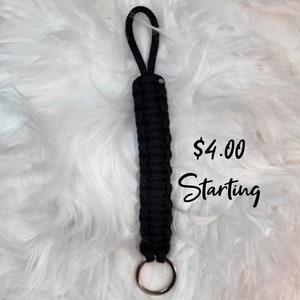 Custom Paracord Keychain - Personalized Key Accessories