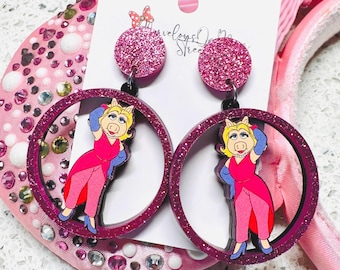 Miss Piggy Dangle Drop Earrings - Muppets Themed Lightweight Acrylic Jewelry - Hypoallergenic Cruise Fish Extender Gift - Pink Glitter Posts