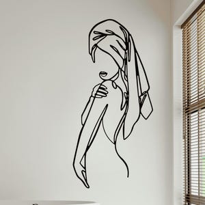 Minimalist Metal Woman Line Art: Modern Bathroom Wall Decor