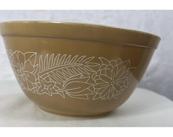 Bol apilable Pyrex vintage con estampado Woodland 402, 1,5 L, marrón y blanco.