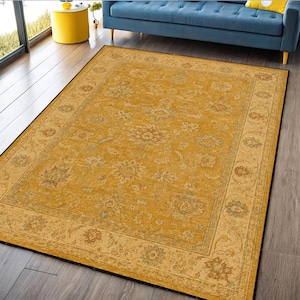 Vintage gouden Oushak-vloerkleed met bloemen, verweerd Turks boho-tapijt