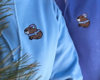 Hoodie Winter Capybara | Soft Embroidered Cotton | Animal Wildlife Design | Casual Wear | Vibrant Fashion |  Fashionable Sweatshirt | Unisex