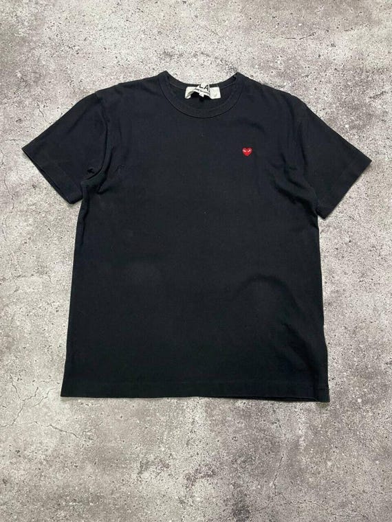 Comme des Garçonsハート型Tシャツ、Sサイズ プレイ コムデギャルソン 青目の赤ハート 半袖Tシャツ-ユニ