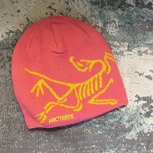 Archive Arc'teryx Single Beanie Red y2k Arc'teryx Grotto Toque