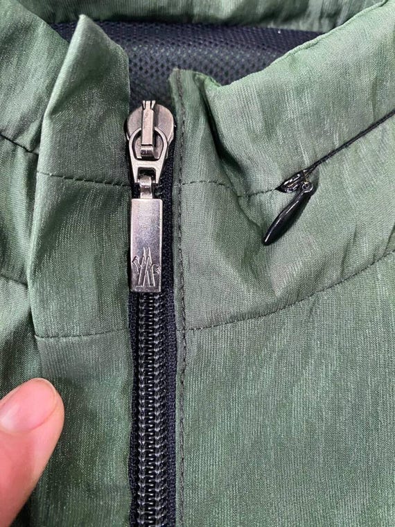 Vintage Moncler Green Hooded Jacket Lightweight Nylon Belted