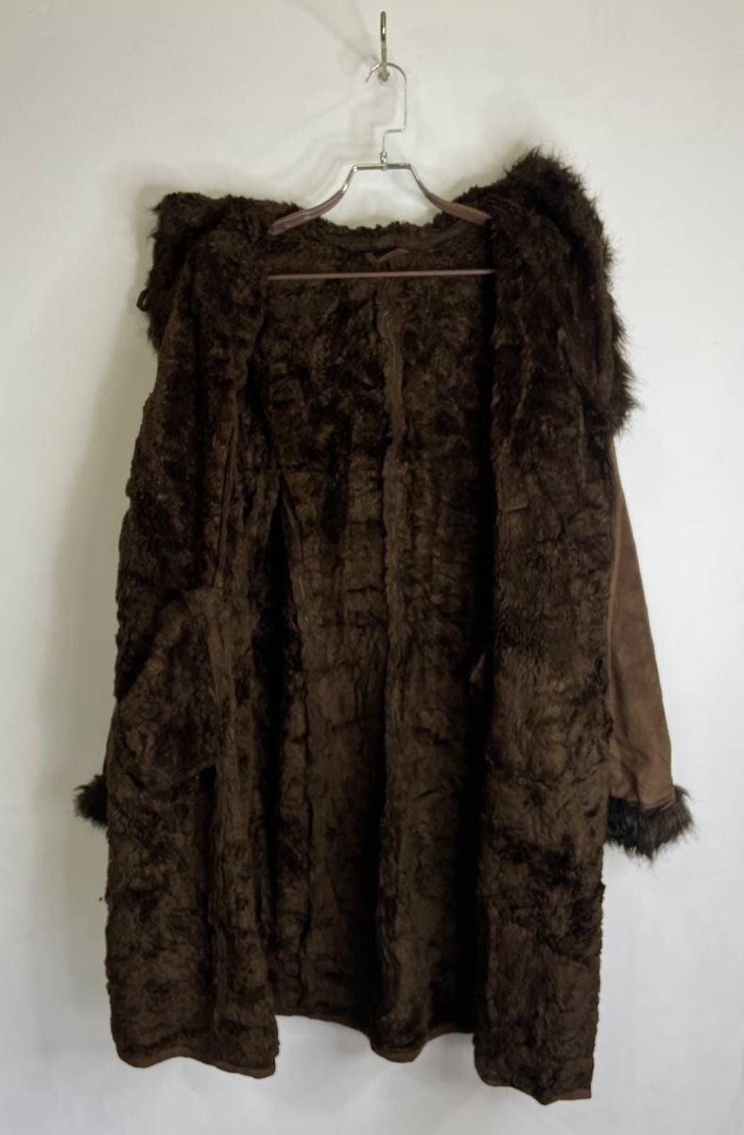 ヴィンテージブラウンフェイクスエードコート、フード付き、フェイク