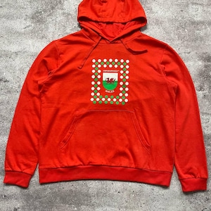 Vintage UEFA Euro Hoodie Wales Röd Fotbollströja XL Vapensköld Bomullsblandning Sällsynt
