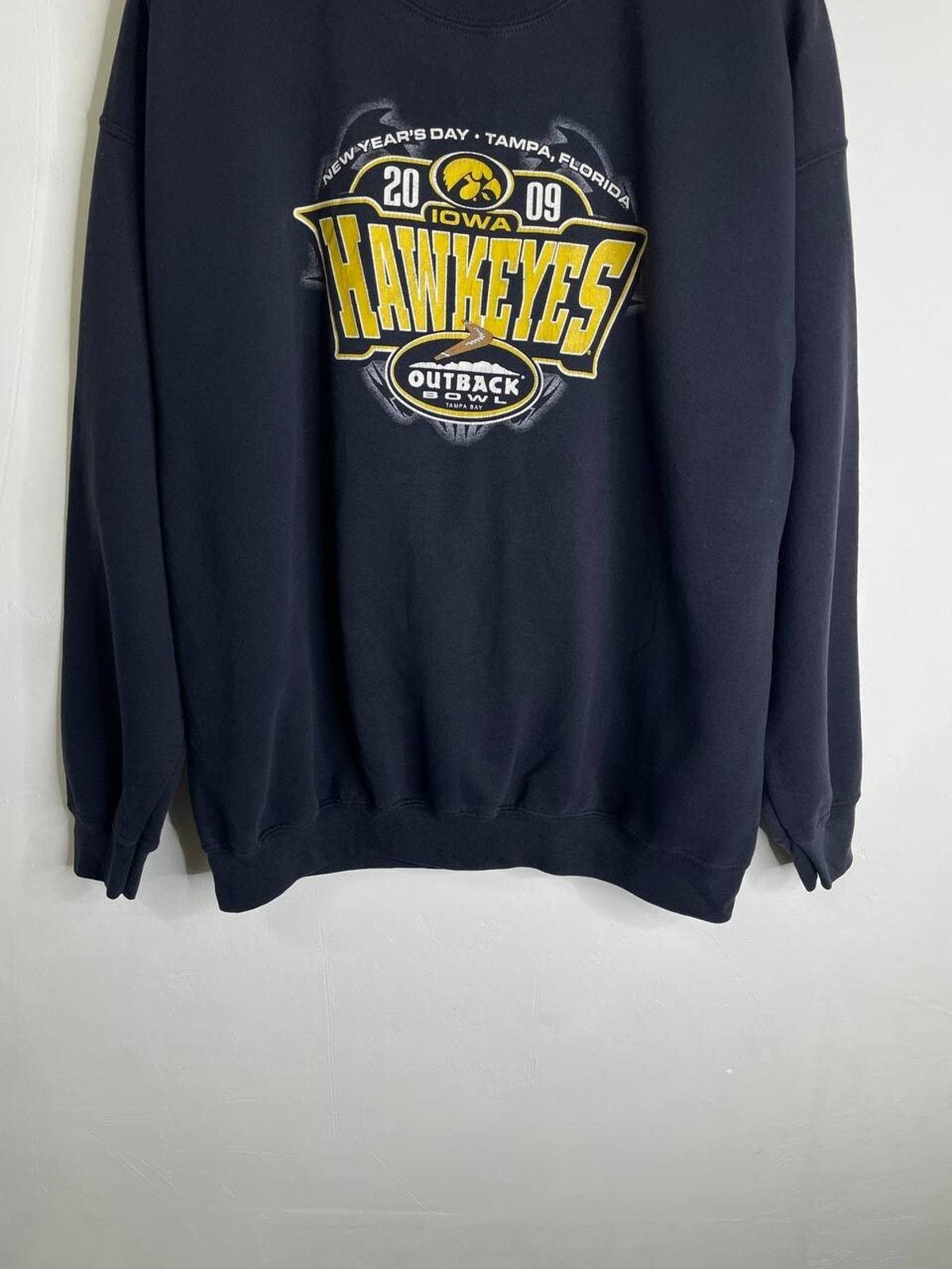 Vintage Iowa Hawkeyes Outback Bowl 2009 Sweatshirt Black XL Gildan - Main Image