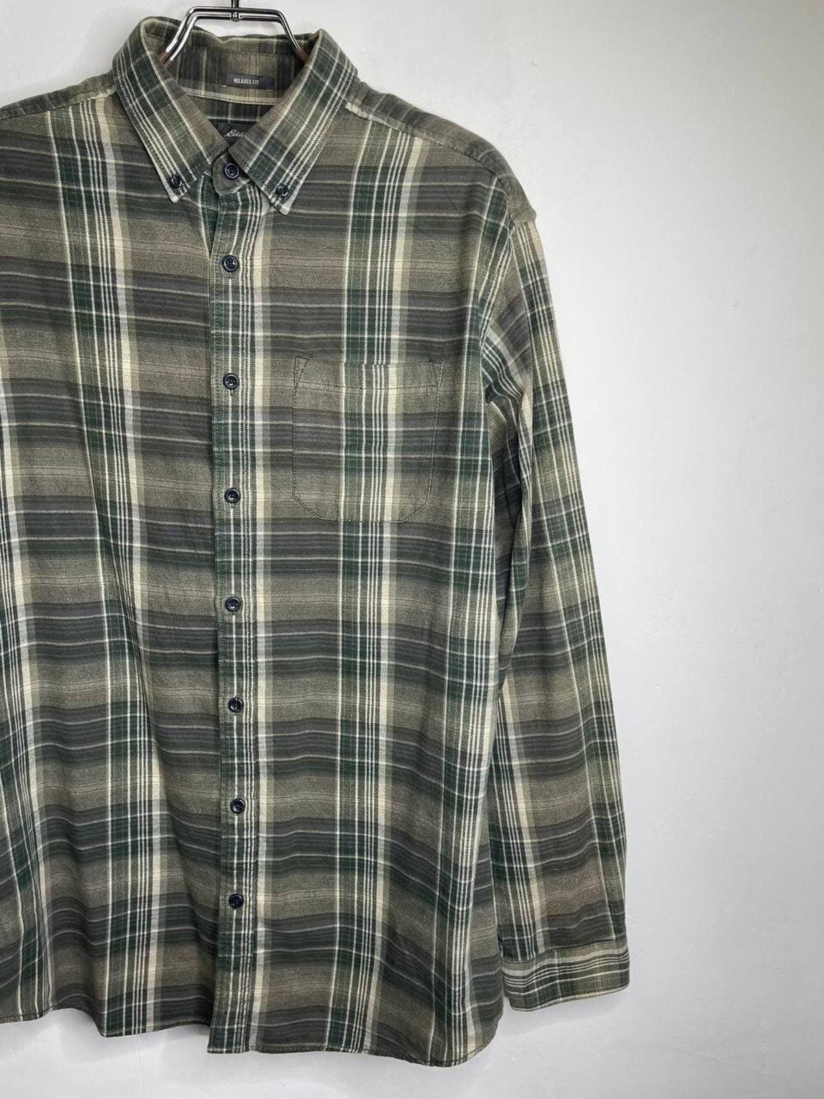 Vintage Eddie Bauer Flannel Shirt Green Beige Plaid Button up Long 