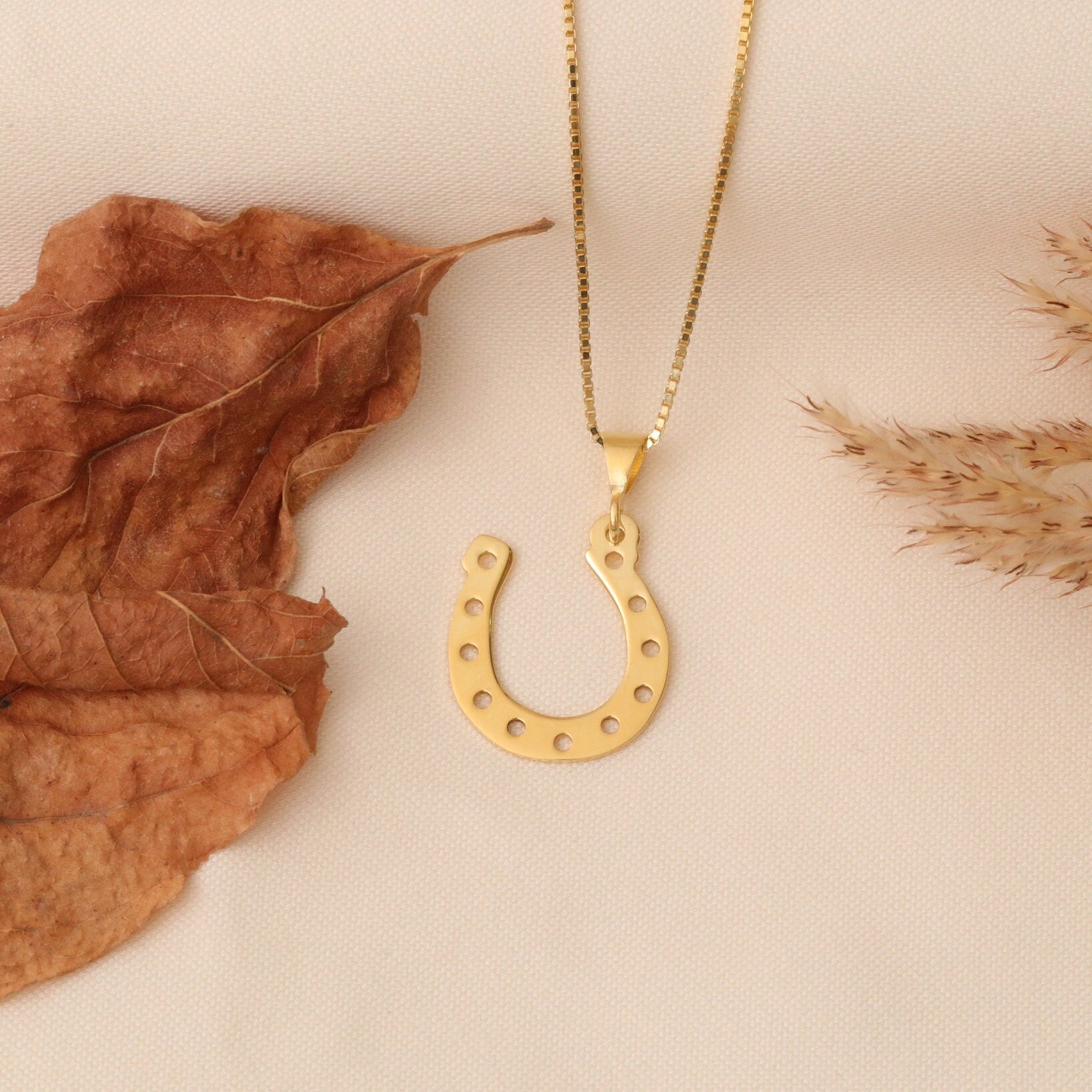 Lucky Horseshoe Pendant Necklace