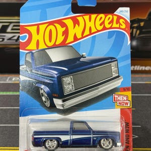 Hot Wheels '83 Chevy Silverado Super Treasure Hunt