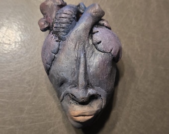 No Eyes, All Feels – Tiny Anatomical Heart Wall Art