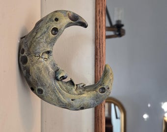 Ceramic Moon Wall Hanger : Whimsical Hanging Décor