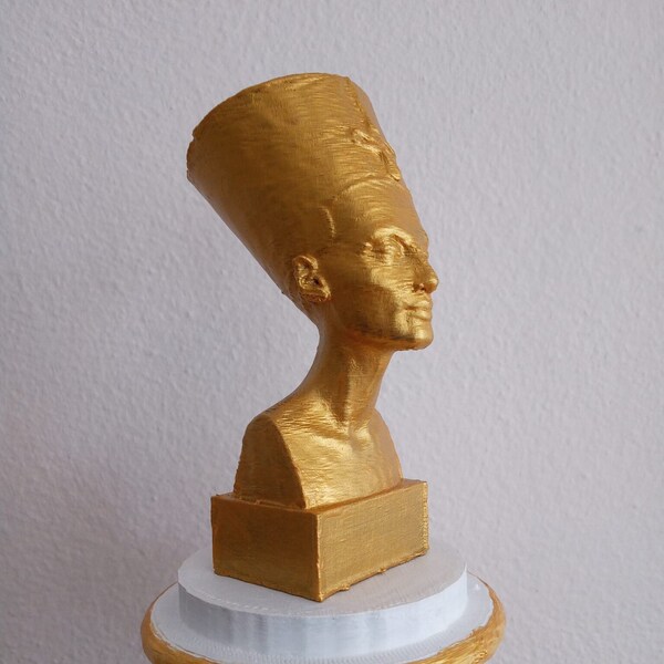 Bust of Nefertiti / 3D Printed Model / Gift / Superhero / DC Comics / Marvel / Artwork / Handmade