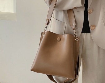 Faux Leather handbag for women