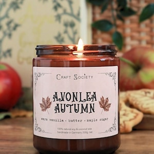 Avonlea Autumn Scented Candle - Memories from Anne’s World