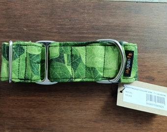 LEAVES_CandyPet® wide range of Martingale and click collars for your dog