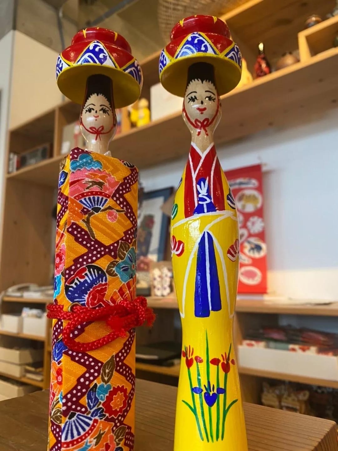 Miyarabi Kokeshi Doll Wooden Flower Hat Handmade Girl Women Set