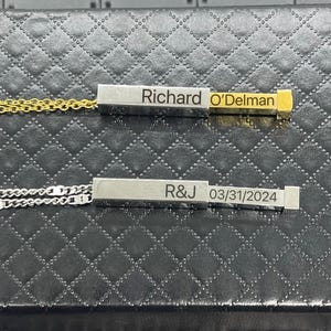 Collier message caché personnalisé pour femme, collier barre verticale gravable personnalisé, cadeau d'anniversaire pour maman, cadeau fête des mères