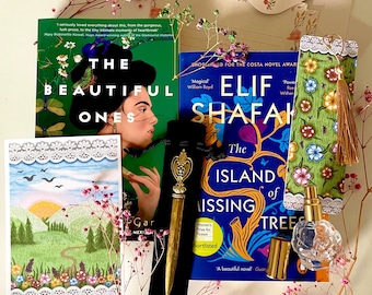 Romance Book Gift Box - Bookish Set with Extras | Imperfect books