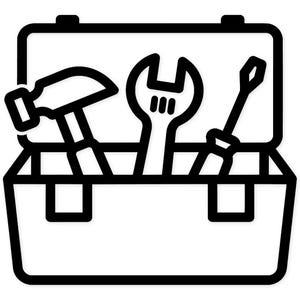 Puede incluir: Ilustración en blanco y negro de una caja de herramientas abierta que contiene un martillo, una llave inglesa y un destornillador. La caja de herramientas tiene un asa y dos pestillos. Las herramientas están dentro de la caja.