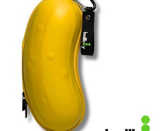 Ballboy™ – Yellow Pickleball Holder | Fun Pickle-Shaped Case for 3 Balls + Essentials (Balls Not Included)