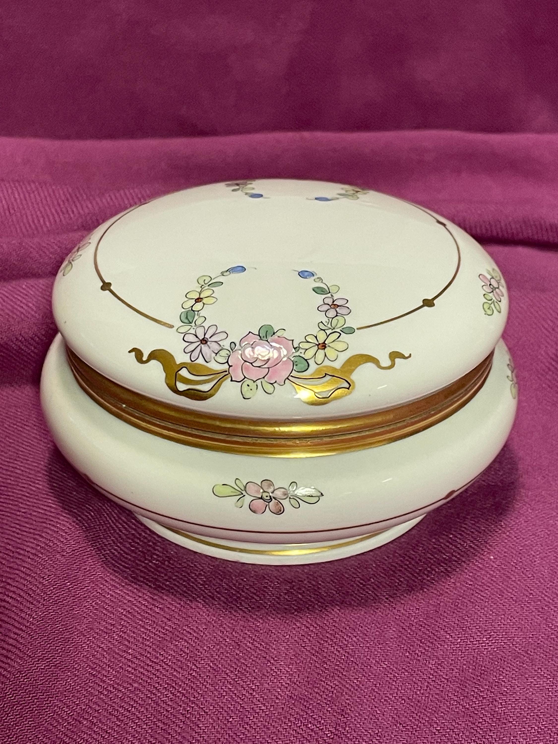 Pickard Floral Vanity Top Round Powder Box